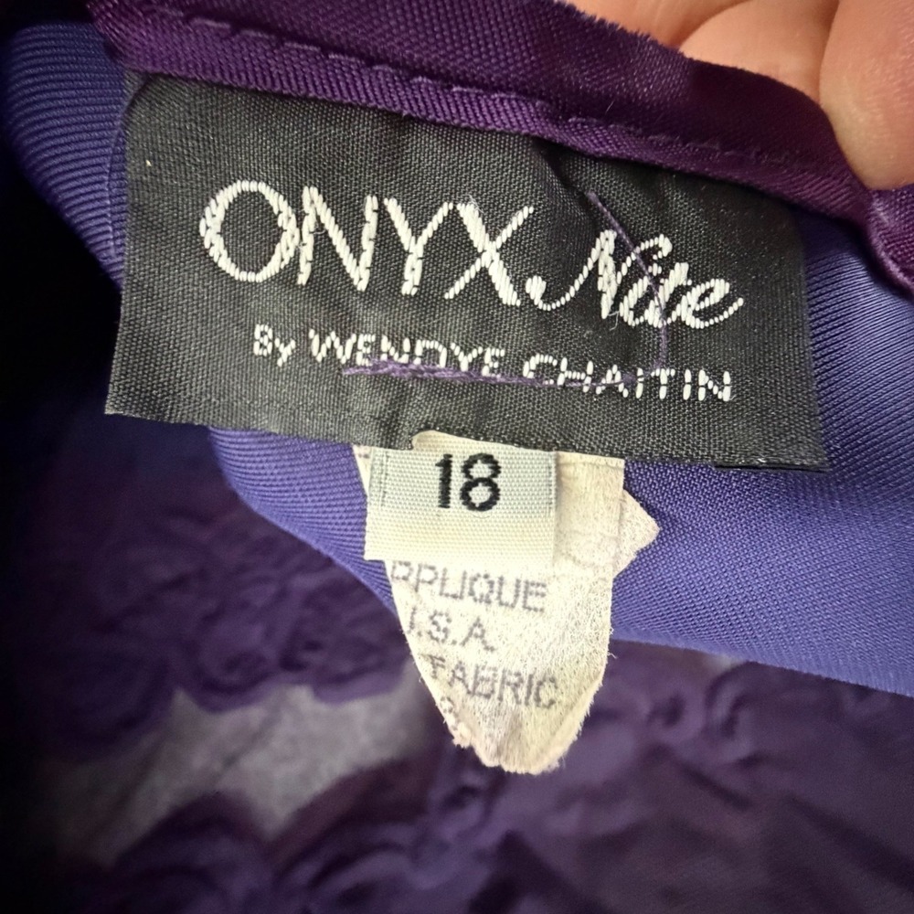 Vintage Onyx Nite Velvet Dress Women 18 Purple Embroidered Evening Gown Romantic - Picture 11 of 13